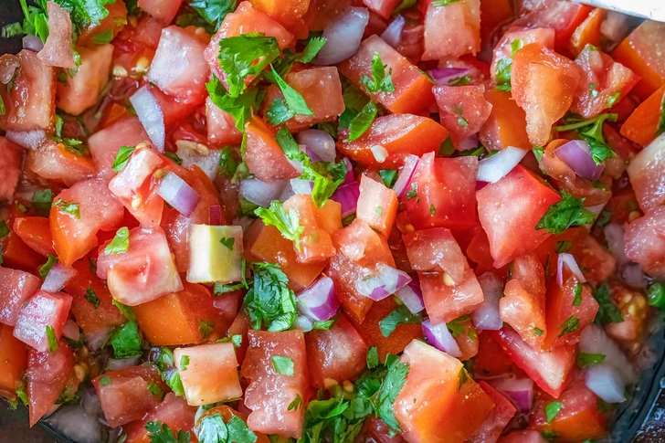 Tortilla Chips With Salsa Tortilla Chips With Salsa