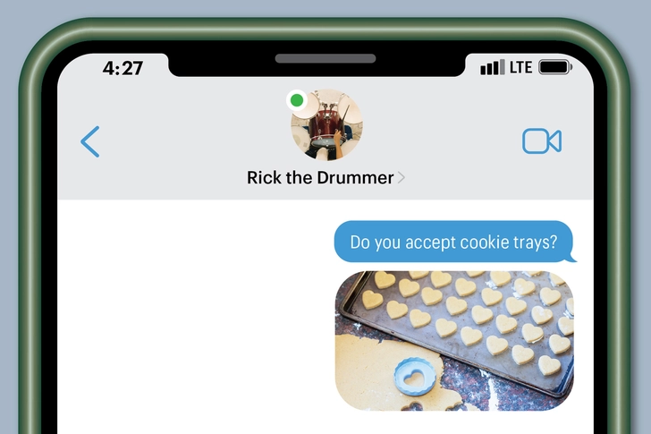 The Text Where Someone Inquires About the Best ‘Sorry You Have Cancer’ Gift to Send You The Text Where Someone Inquires About the Best ‘Sorry You Have Cancer’ Gift to Send You