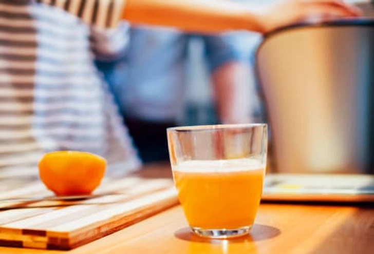 100% Fruit Juice 100% Fruit Juice