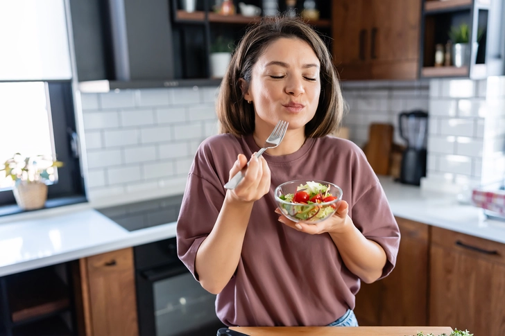 Eat Plenty of Fruits and Vegetables Eat Plenty of Fruits and Vegetables