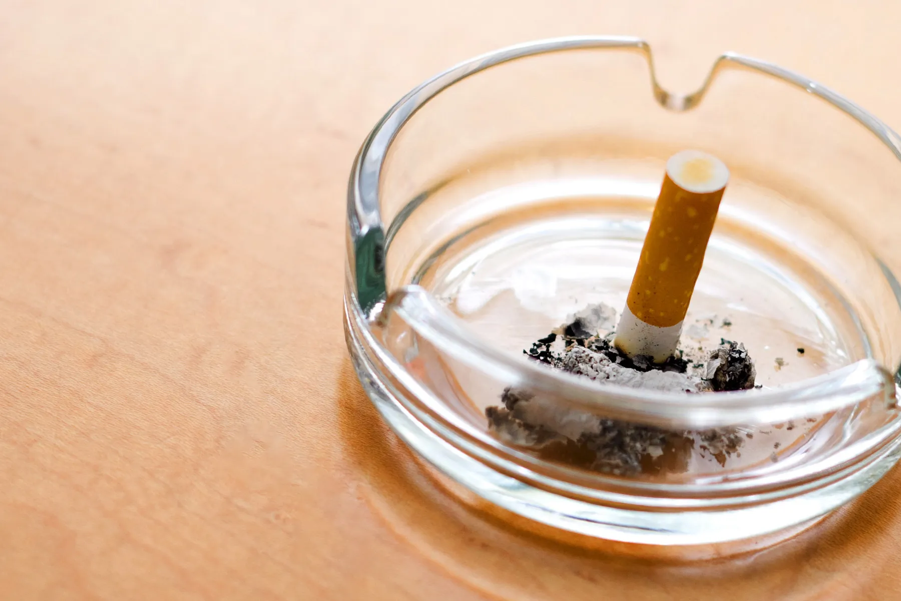 Financial Incentives Aid Smoking Cessation in LCS