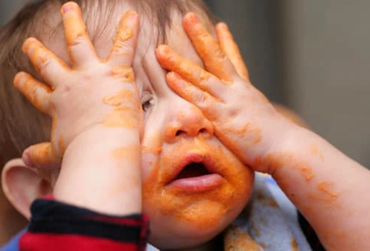 Messy Eaters: 'Feeding the Floor'