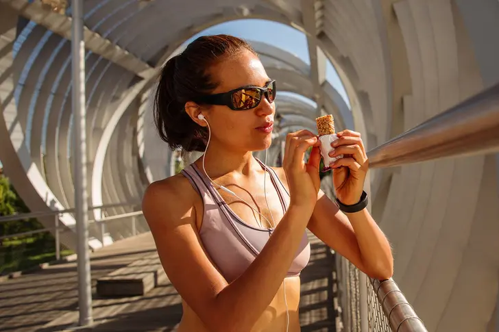 Granola or Protein Bars Granola or Protein Bars