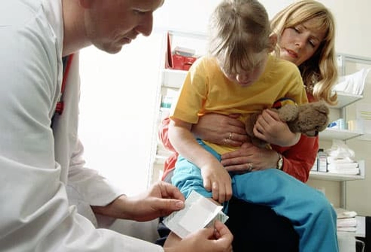 When to See a Doctor About an Injury When to See a Doctor About an Injury