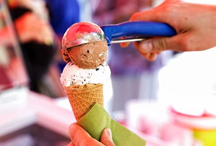 Foods That Hurt: Dairy Products Foods That Hurt: Dairy Products