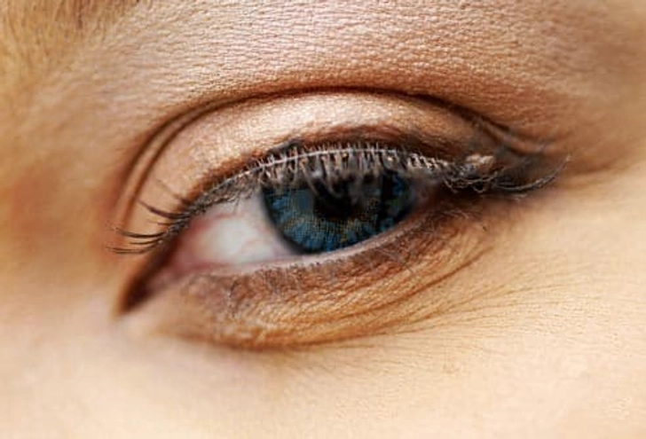Lash Extensions: Pros and Cons