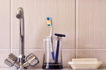 Can I Share Razors or Toothbrushes? Can I Share Razors or Toothbrushes?