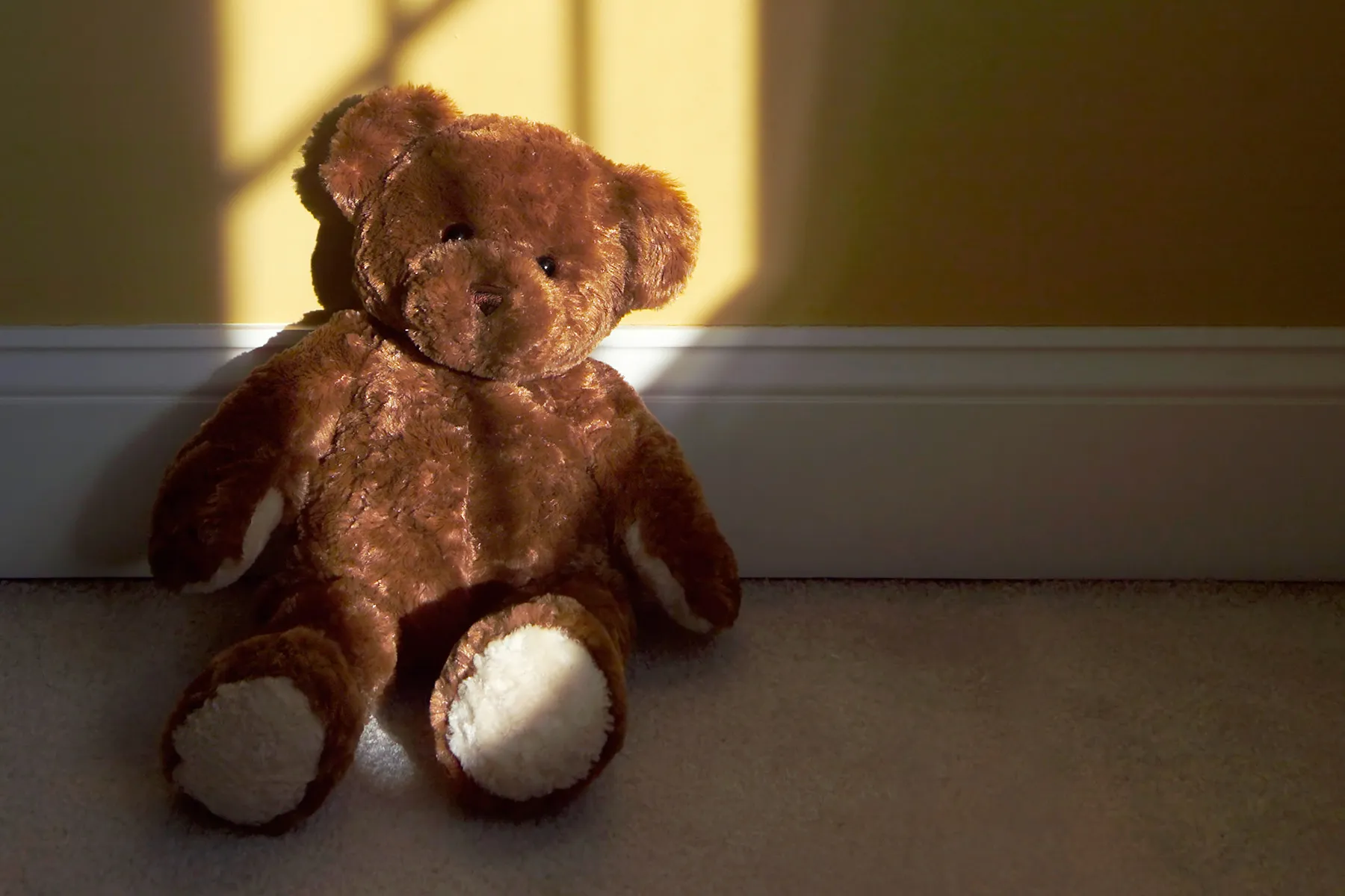 Adverse Childhood Experiences (ACEs): Examples and Effects