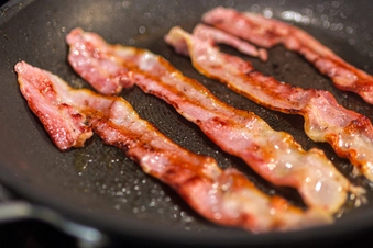 Limita las carnes procesadas Limita las carnes procesadas