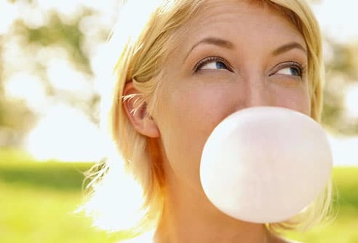 Chew Gum to Tame Heartburn