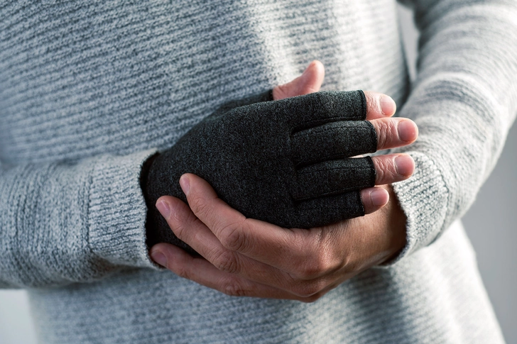 Wear Fingerless Gloves Wear Fingerless Gloves