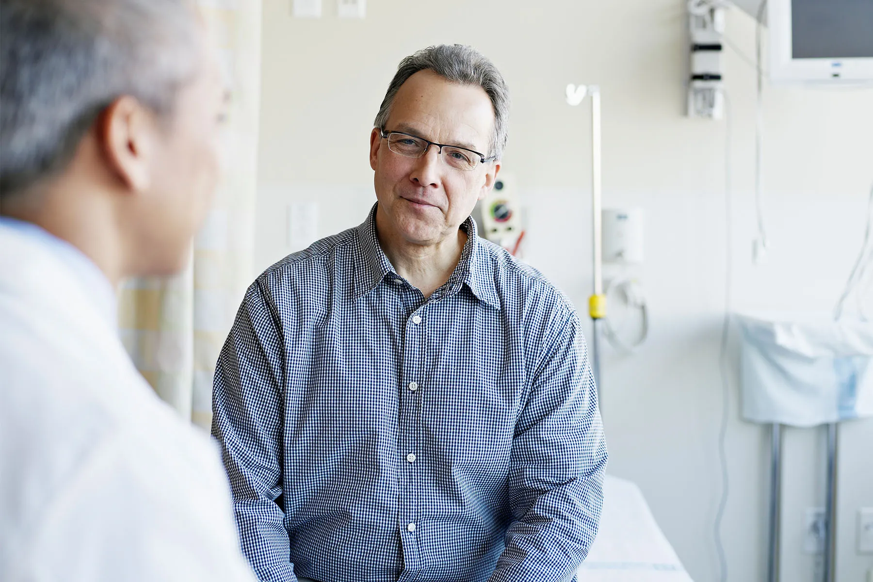 photo of doctor patient consultation