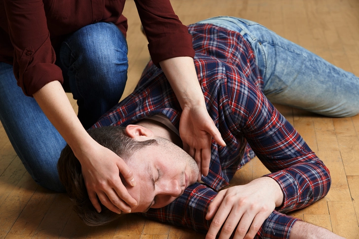 Do: Roll an Unconscious Person on Their Side Do: Roll an Unconscious Person on Their Side