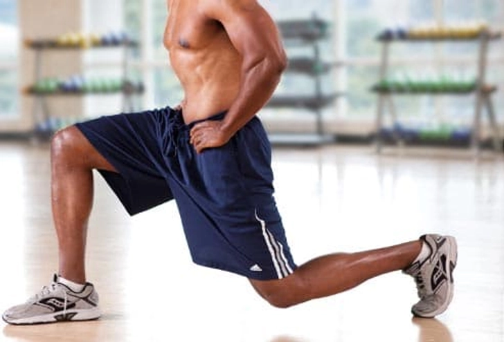 Abs and Legs: Lunge Abs and Legs: Lunge