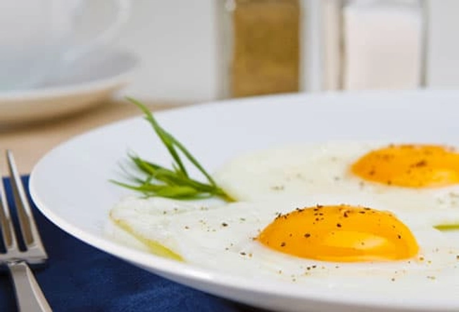 Eggs Eggs