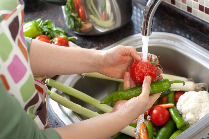 Handle Food Carefully