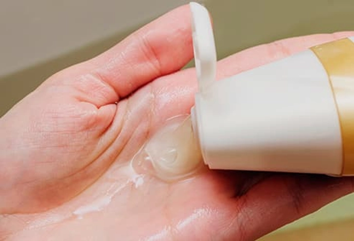 Overusing Shampoo Overusing Shampoo