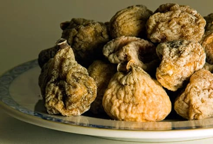 Snack on Fruits Like Figs