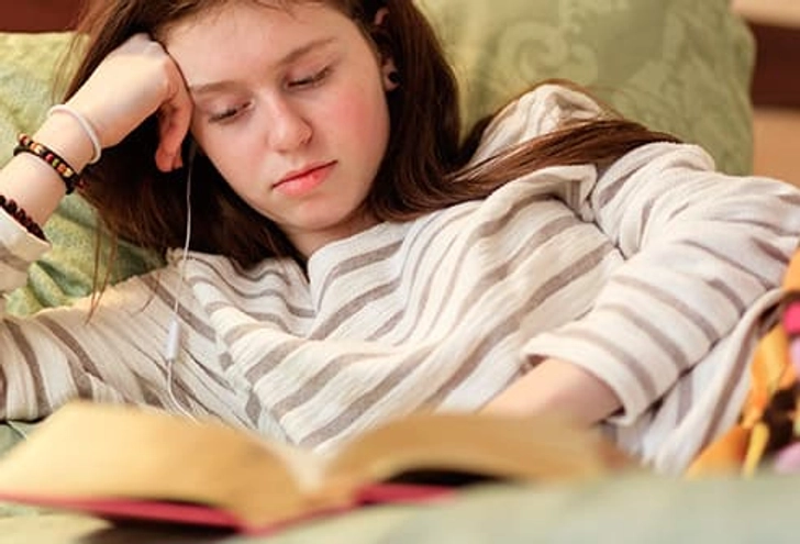 Can My Teen Get to Sleep on Time?