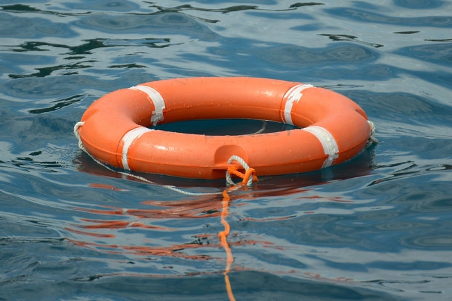 Save Someone From Drowning With ‘Reach, Throw, Don’t Go’