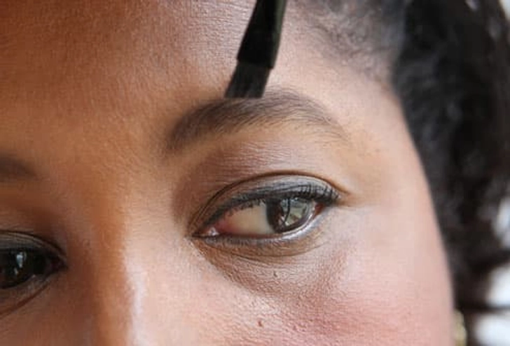 Put Eyebrows Back On