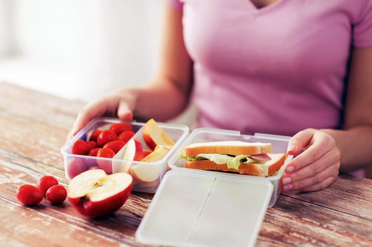 Pack Your Lunch and Snacks