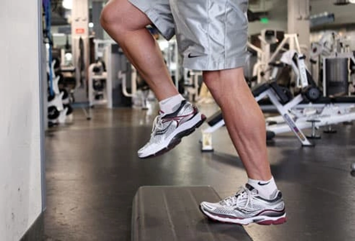Lower Body: Calf Raise Lower Body: Calf Raise