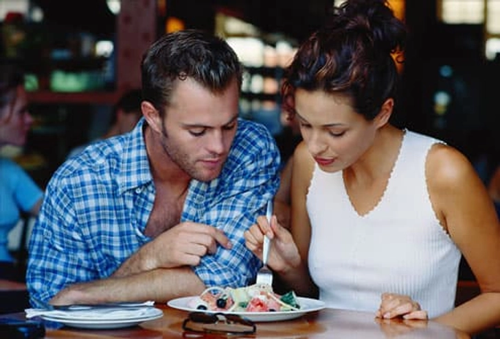 Eating Out? 4 Tips on Portion Size Eating Out? 4 Tips on Portion Size
