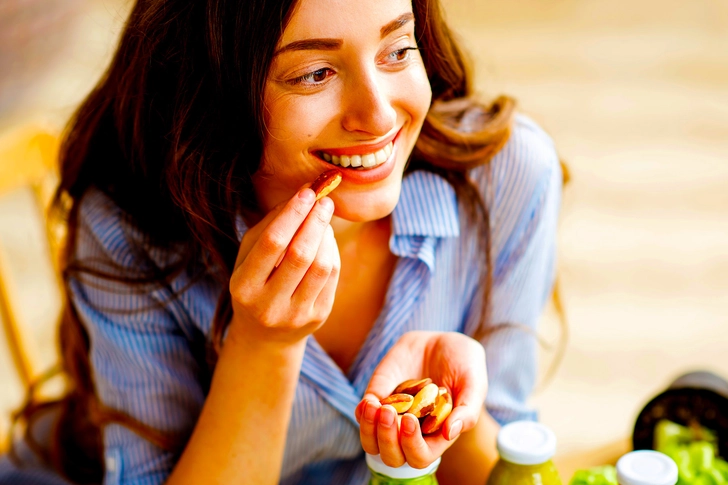 Eat More: Nuts Eat More: Nuts