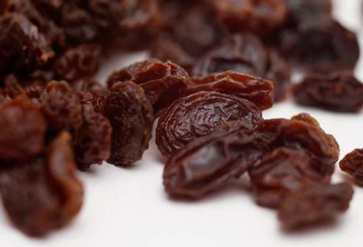Myth: Gin-Soaked Raisins Ease Pain