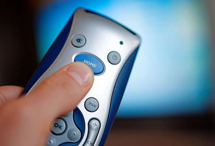 Turn Off the TV Before Bed