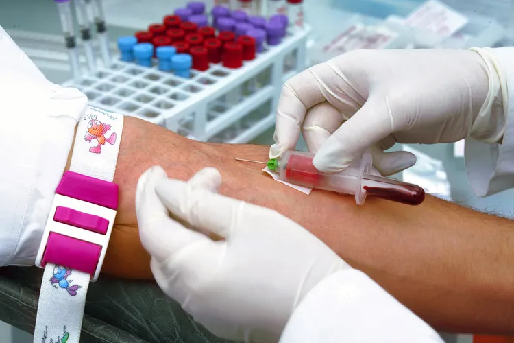 photo of drawing blood for test