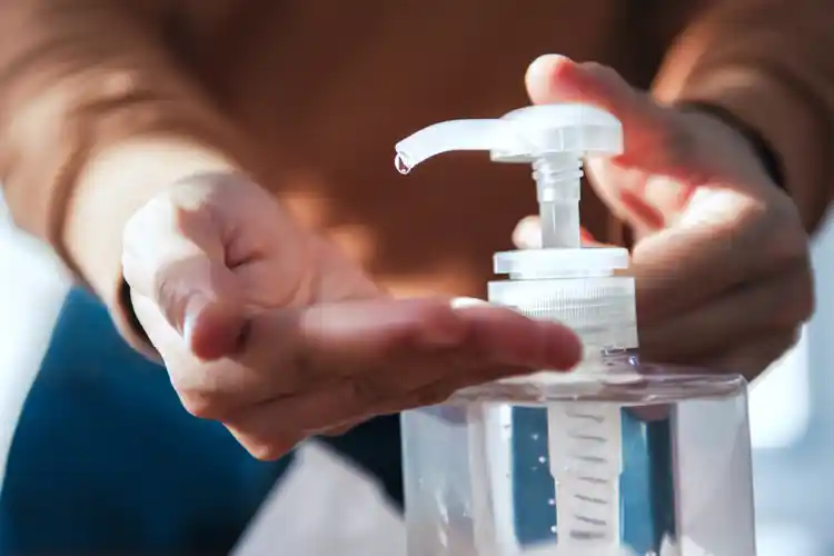 3 Things to Keep Handy During Cold and Flu Season