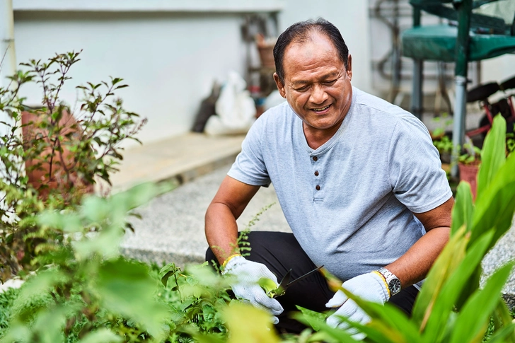 Don't Garden Without Gloves