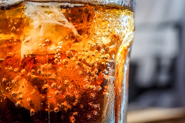 Drinking Diet Soda Drinking Diet Soda