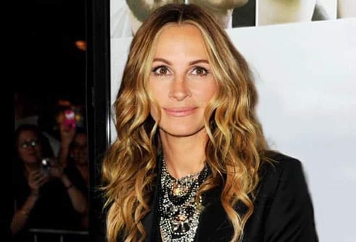 You Can Wear Long Hair After 40